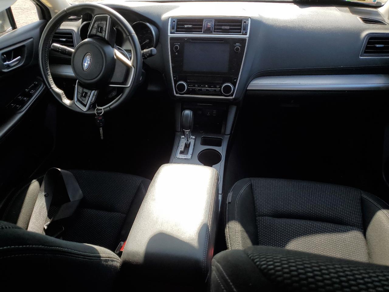 4S4BSAFC0J3328363 2018 Subaru Outback 2.5I Premium