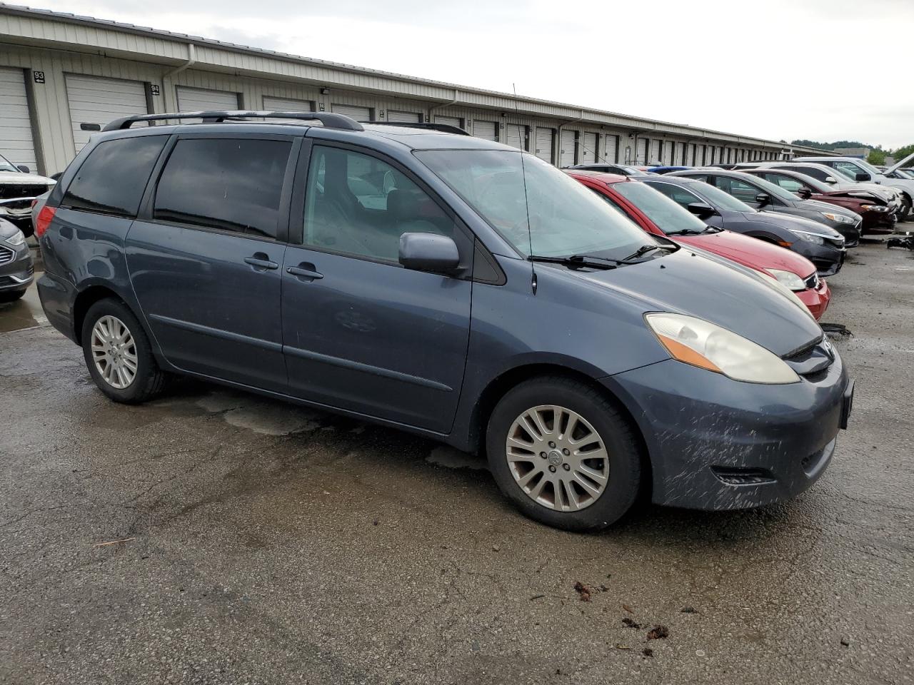 5TDZK22C28S210323 2008 Toyota Sienna Xle