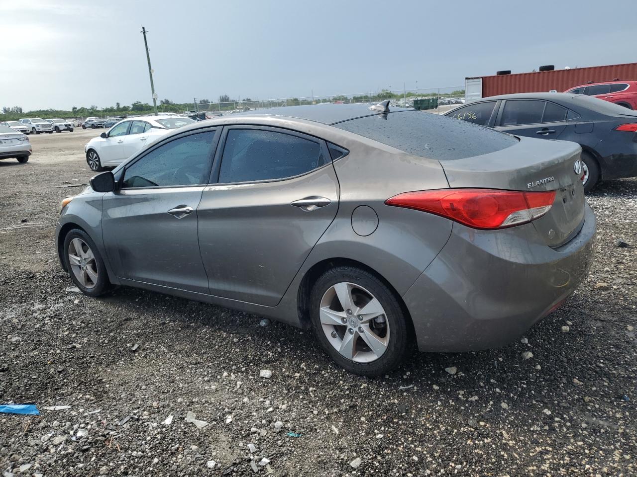 5NPDH4AE3DH255309 2013 Hyundai Elantra Gls