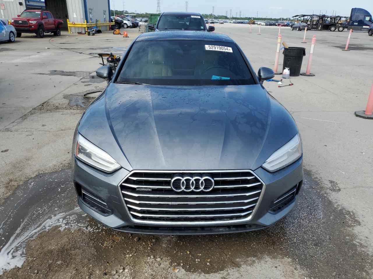 WAUANCF58JA055606 2018 Audi A5 Premium