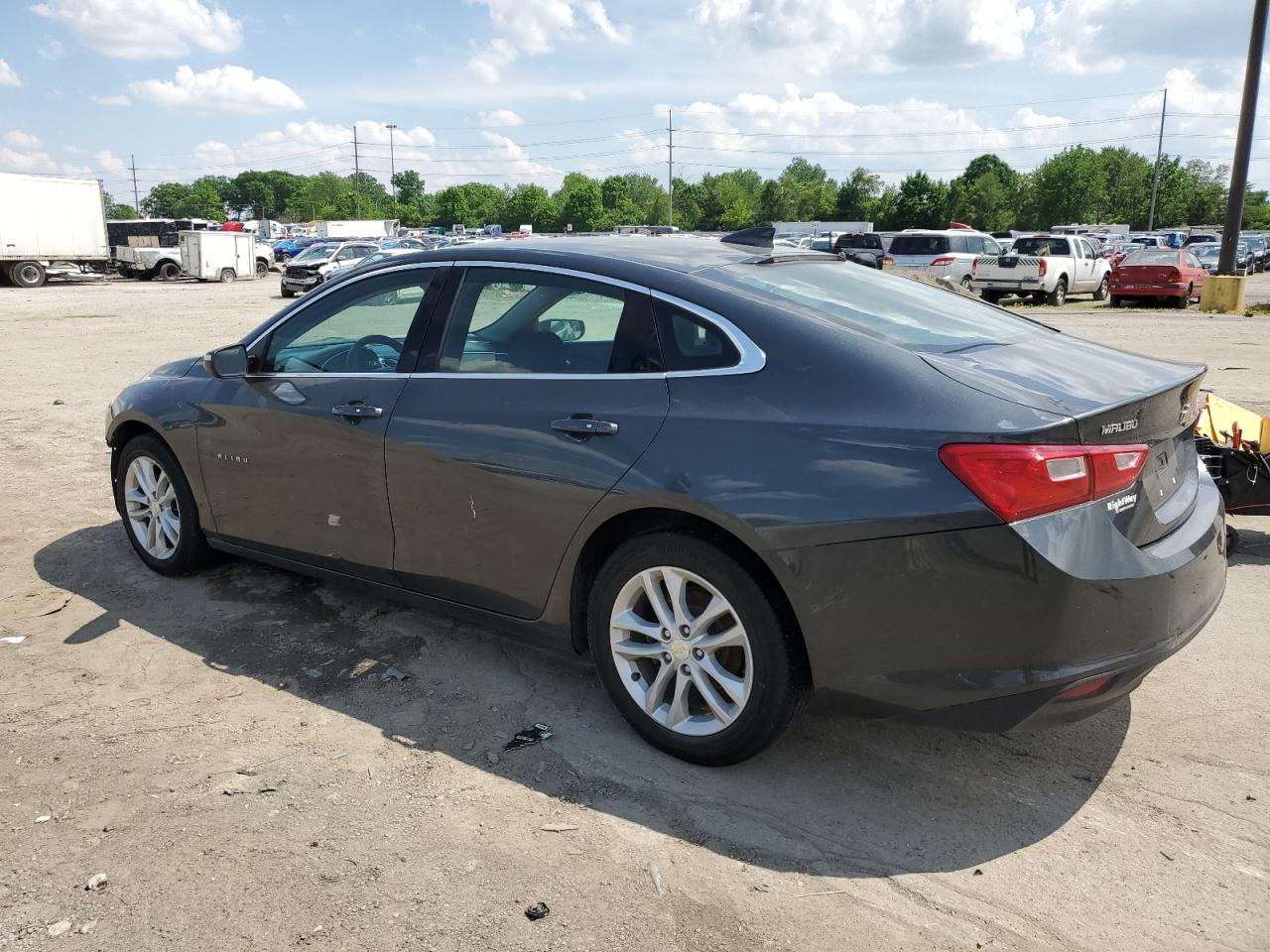 1G1ZD5ST1JF170052 2018 Chevrolet Malibu Lt