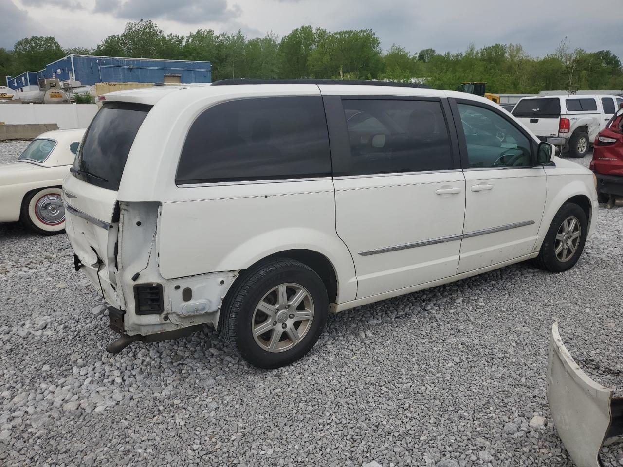 2A4RR5DG3BR645391 2011 Chrysler Town & Country Touring