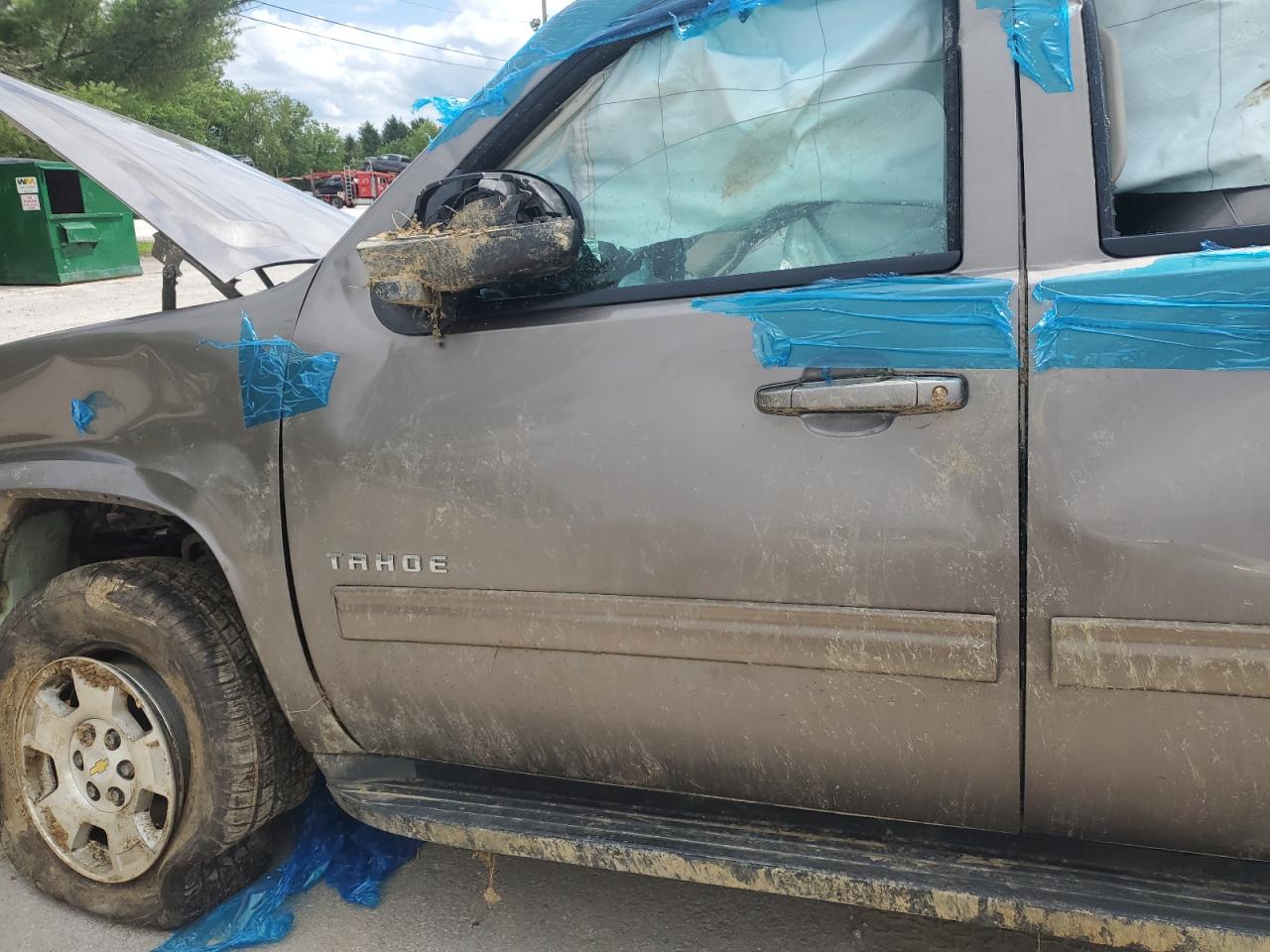 1GNSKBE03BR209388 2011 Chevrolet Tahoe K1500 Lt