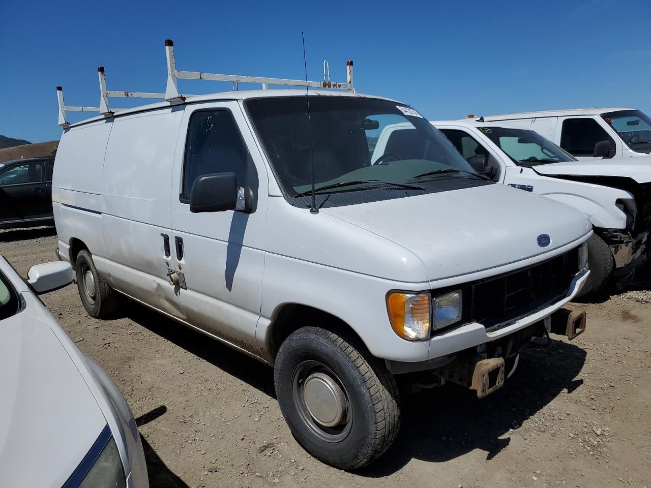 1FTRE14201HA76962 2001 Ford Econoline E150 Van