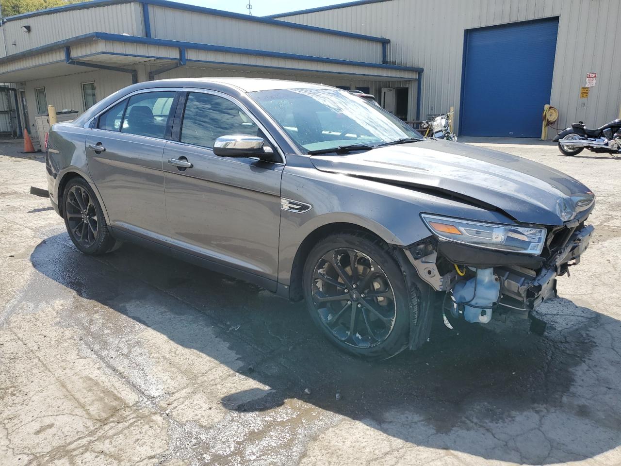 2013 Ford Taurus Limited vin: 1FAHP2F87DG102650