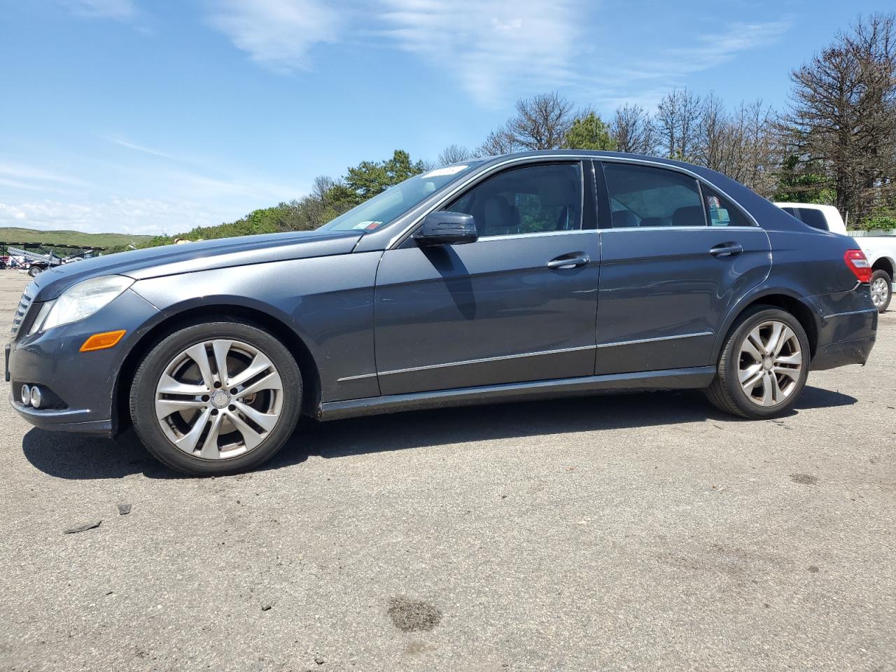 WDDHF8HB9AA136716 2010 Mercedes-Benz E 350 4Matic