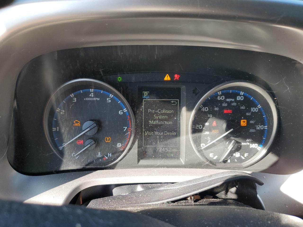 JTMWFREV5HJ140262 2017 Toyota Rav4 Xle