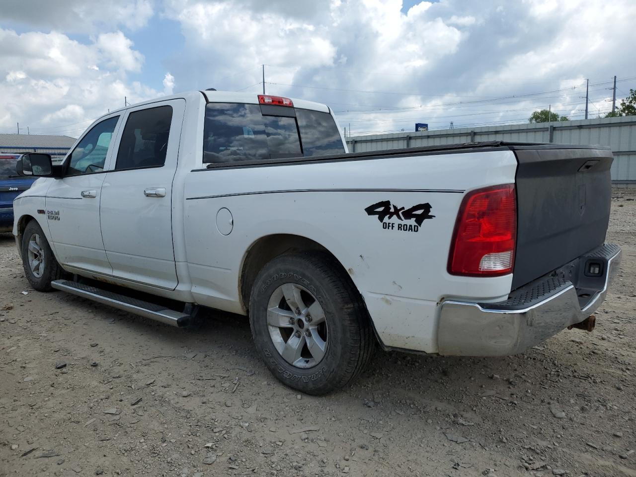 1C6RR7TM4GS327897 2016 Ram 1500 Slt