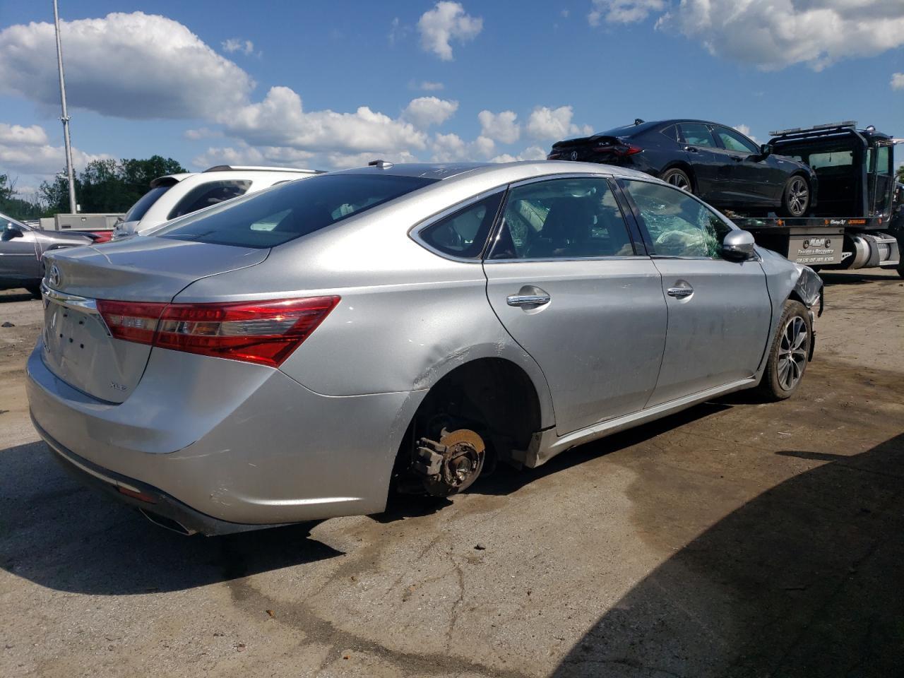 4T1BK1EB2JU287995 2018 Toyota Avalon Xle