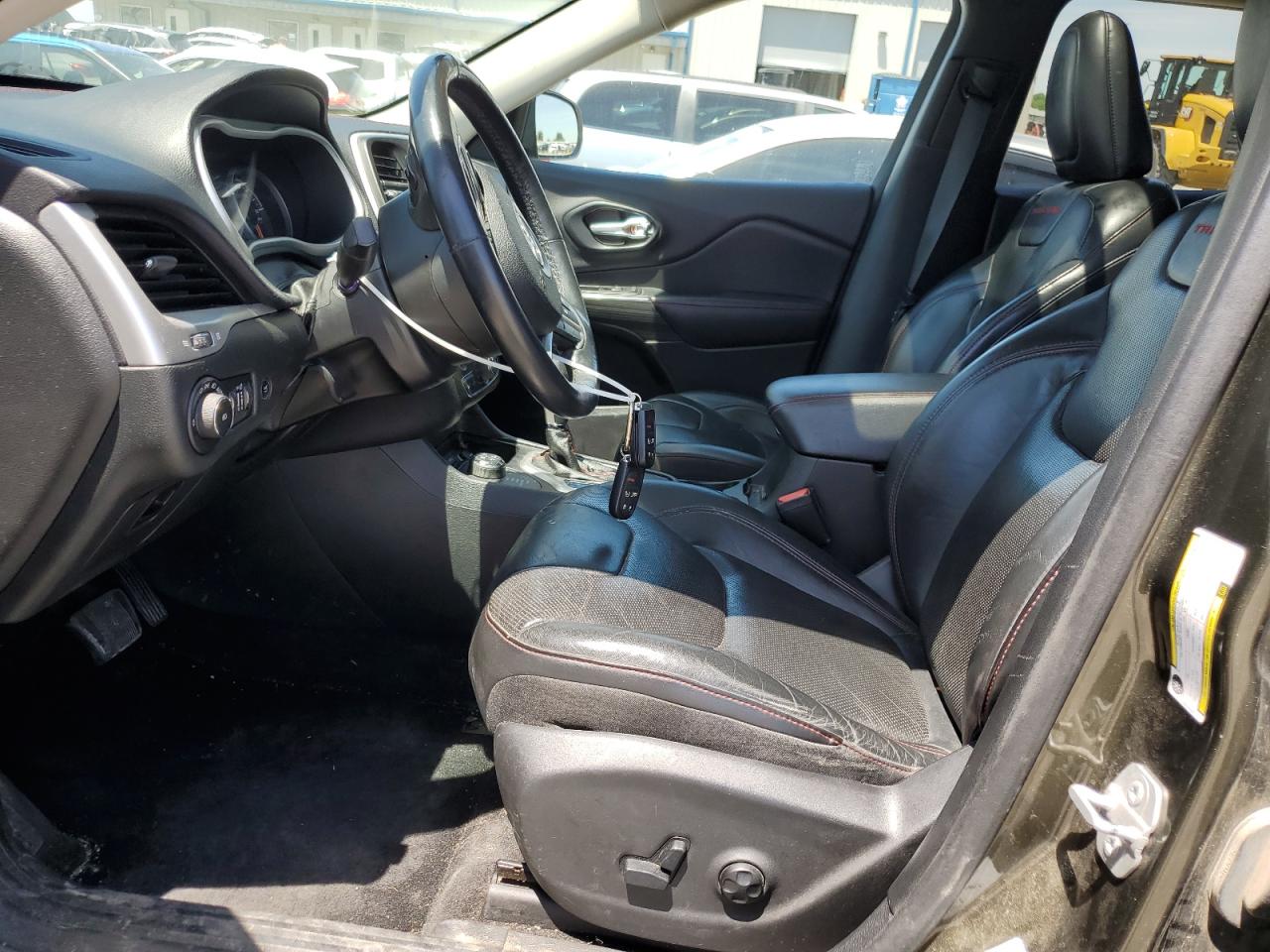 1C4PJMBS9GW134806 2016 Jeep Cherokee Trailhawk