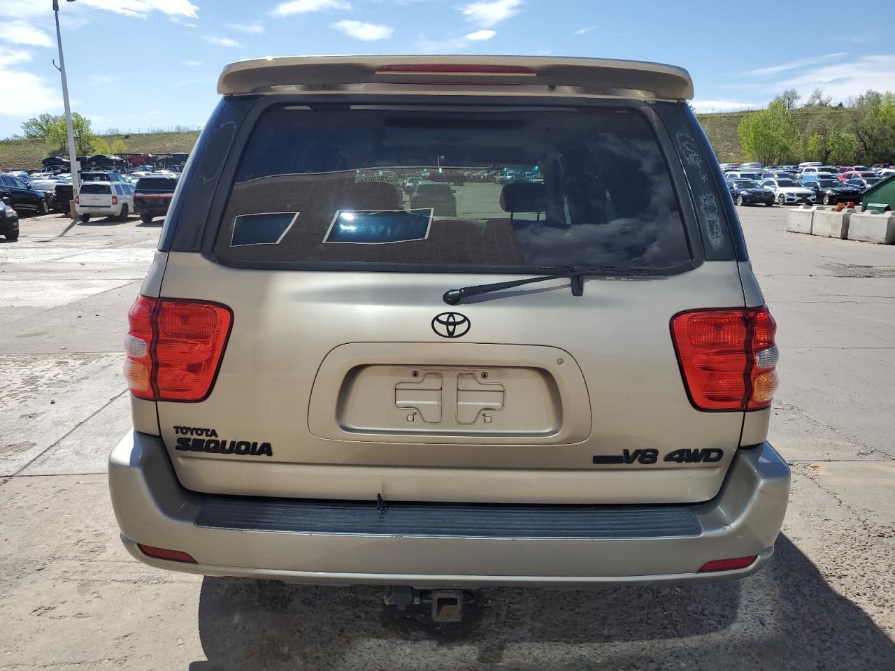 5TDBT44A94S214899 2004 Toyota Sequoia Sr5