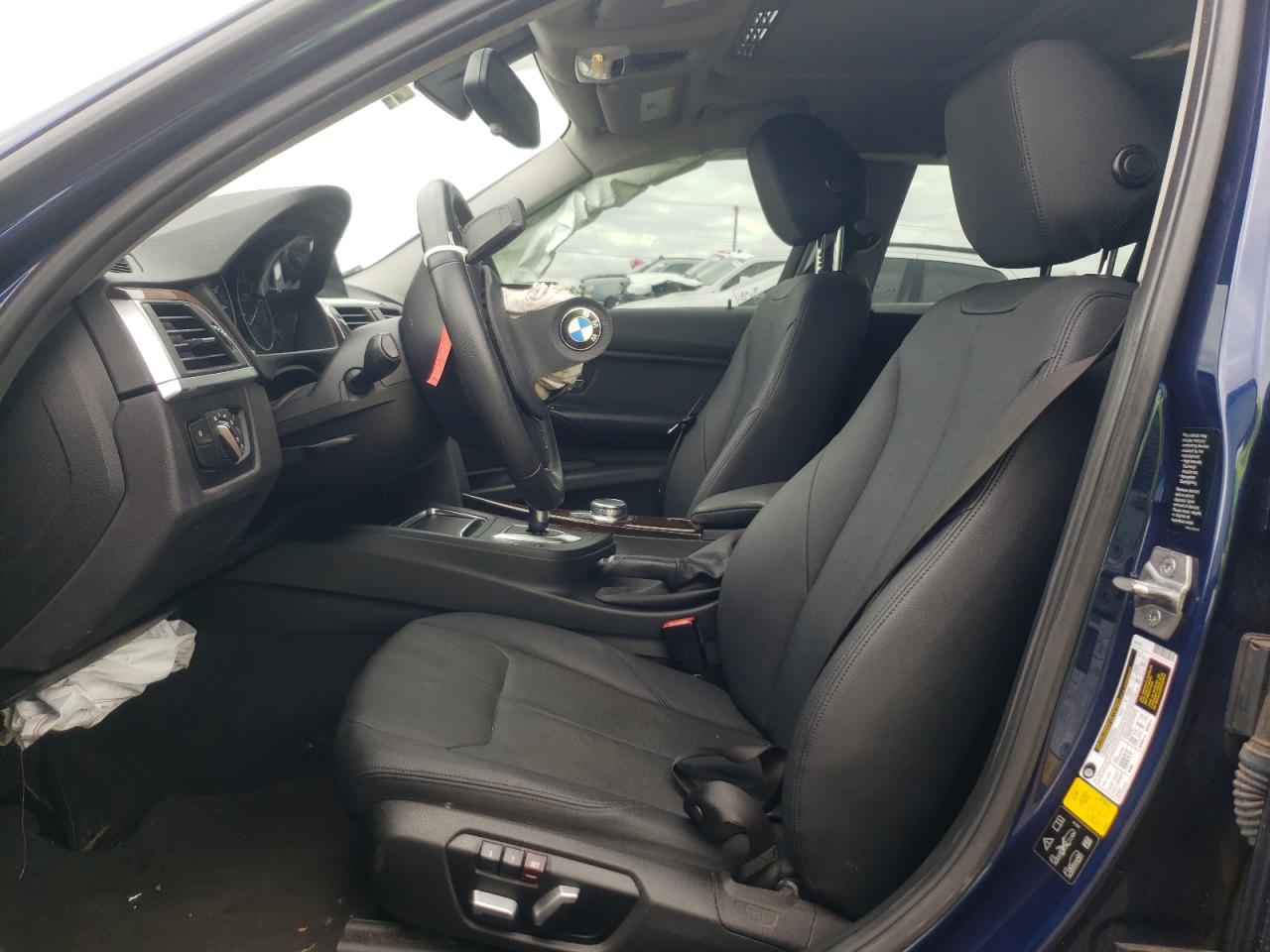 WBA8E5G39HNU44927 2017 BMW 320 Xi