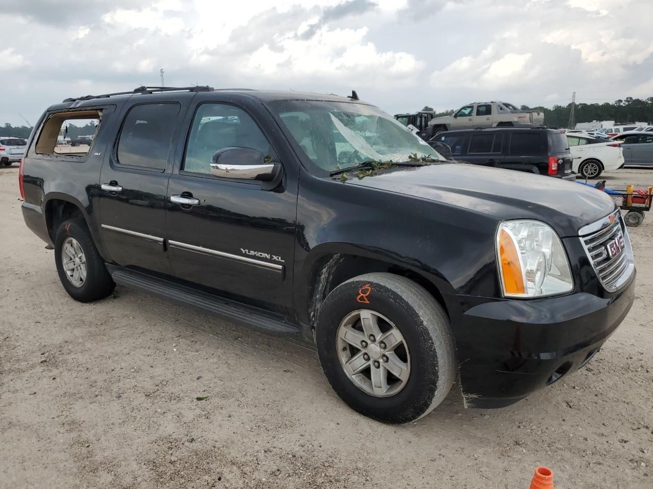 1GKS2KE75ER246327 2014 GMC Yukon Xl K1500 Slt