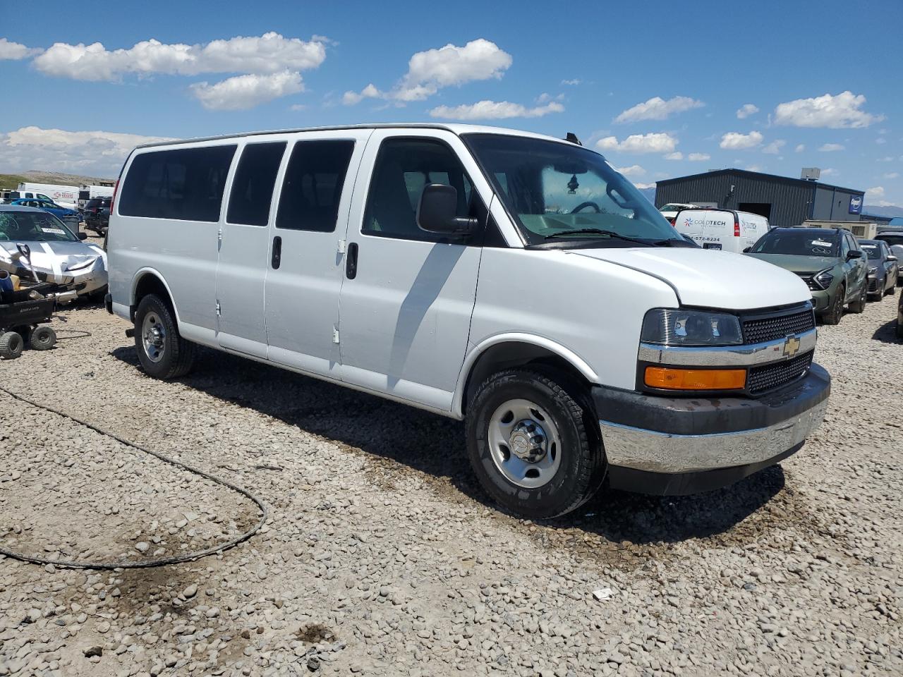 1GAZGPFG1H1106715 2017 Chevrolet Express G3500 Lt