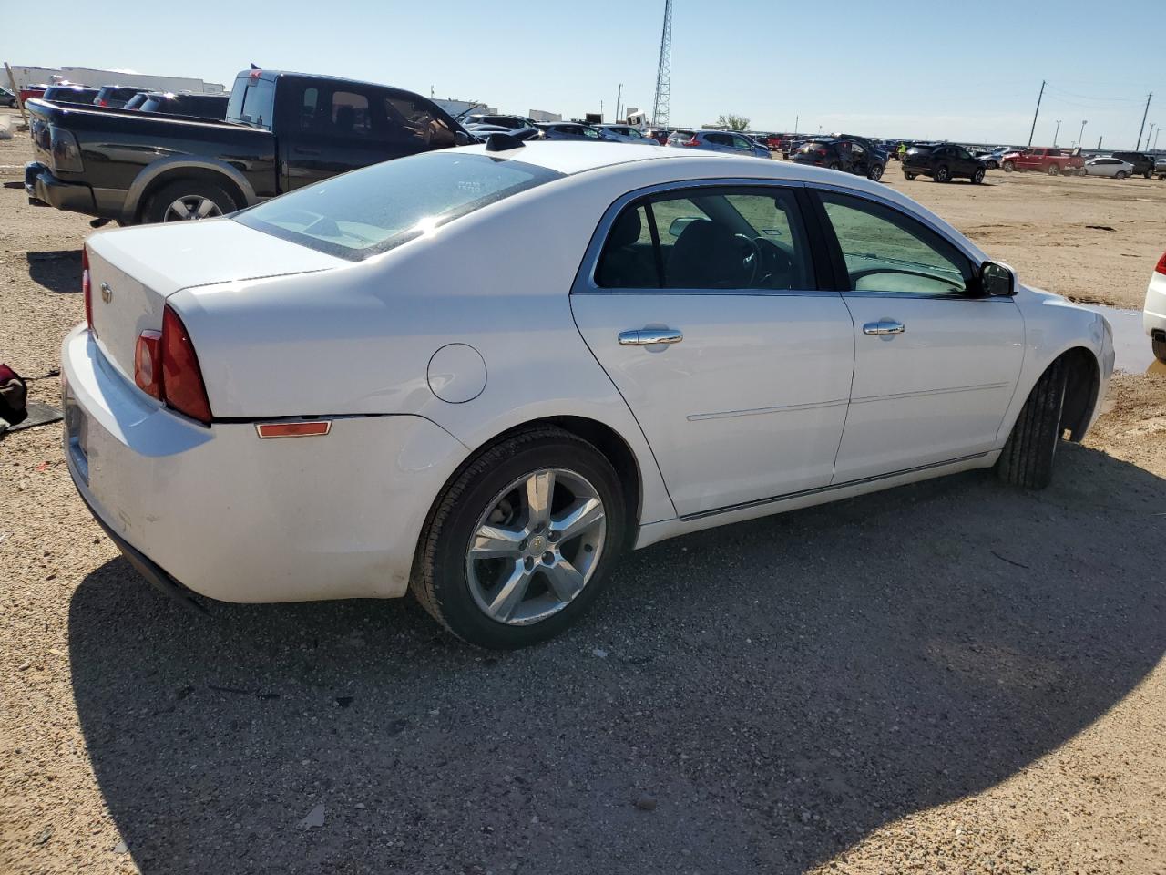 1G1ZD5E01CF111202 2012 Chevrolet Malibu 2Lt