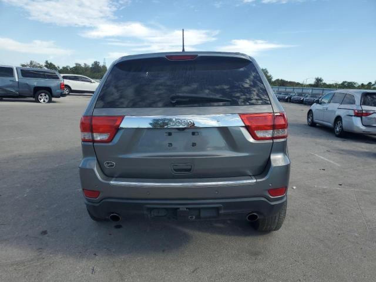 1C4RJECT3DC605593 2013 Jeep Grand Cherokee Overland