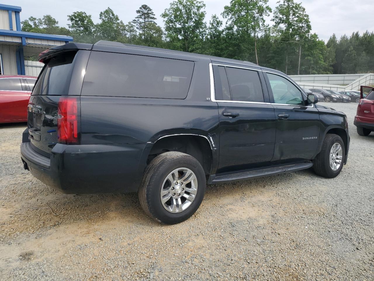 1GNSKHKC9HR167531 2017 Chevrolet Suburban K1500 Lt