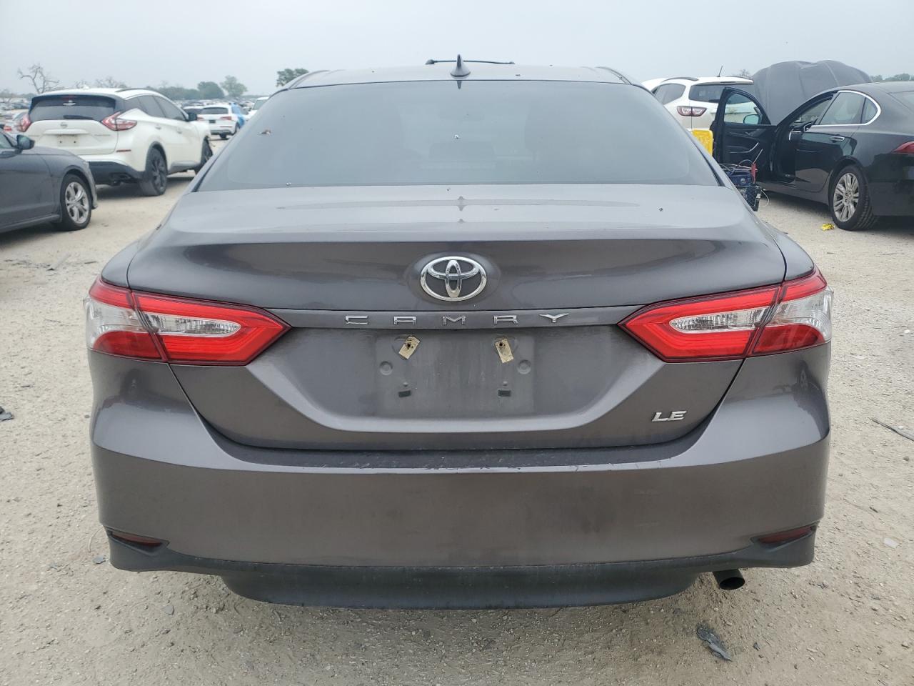 4T1B11HK0KU752323 2019 Toyota Camry L