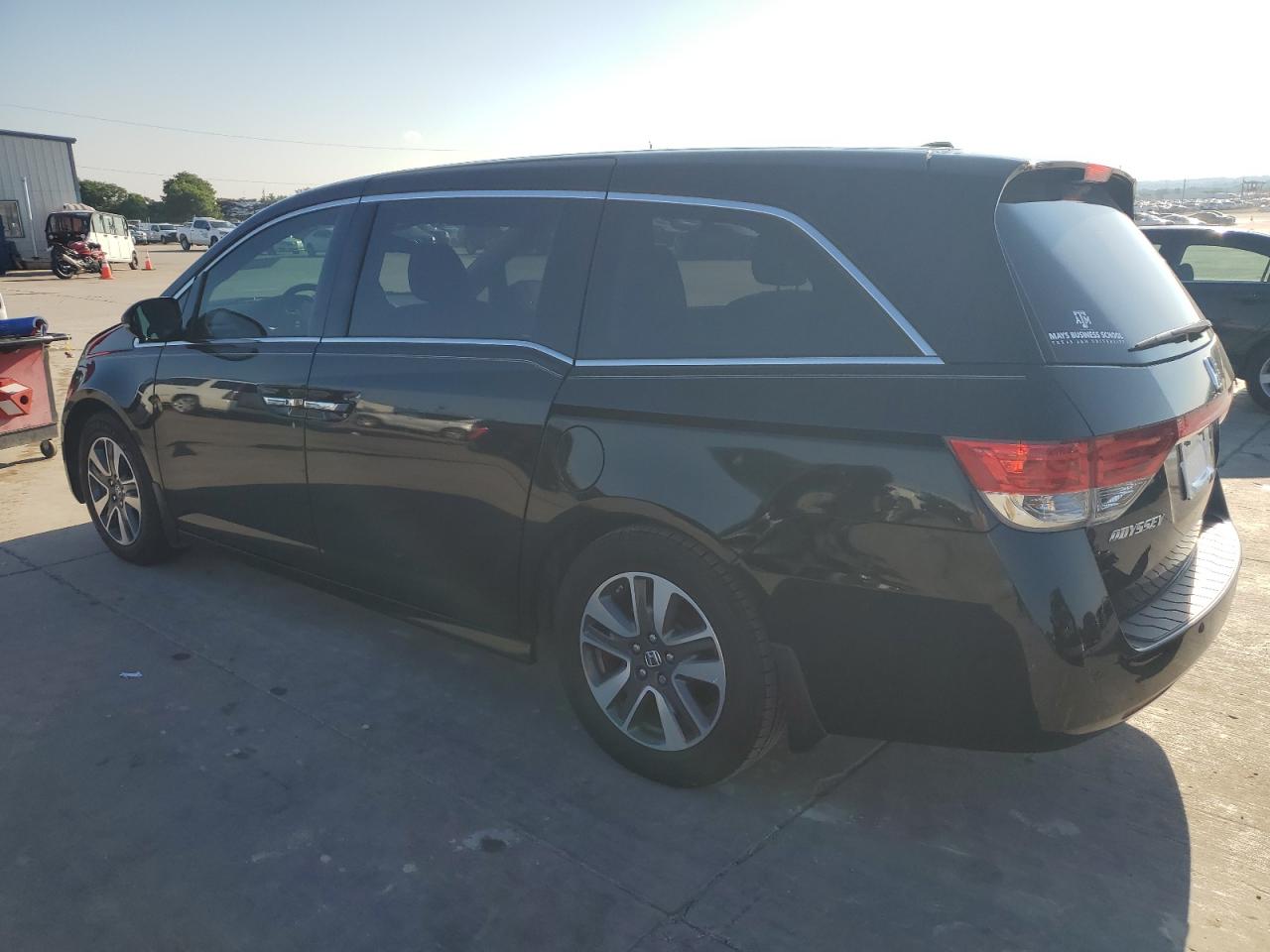 2014 Honda Odyssey Touring vin: 5FNRL5H97EB119011