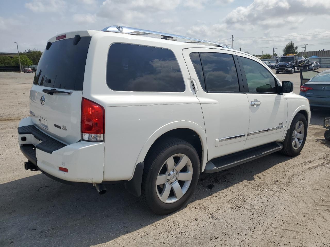 5N1BA0ND1BN624781 2011 Nissan Armada Sv