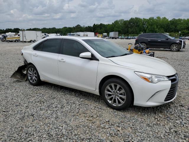 VIN 4T1BF1FK3FU957516 2015 Toyota Camry, LE no.4