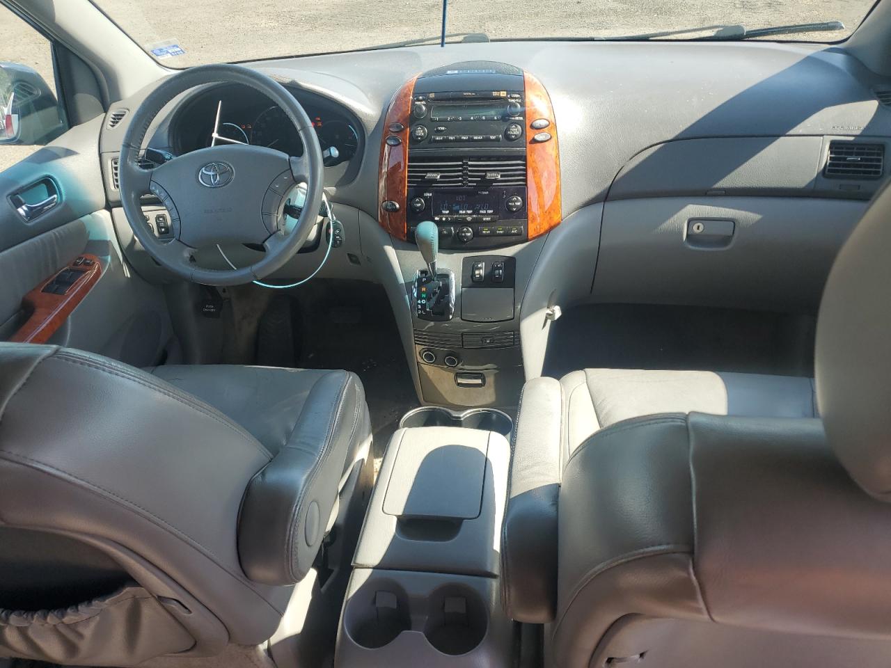 5TDZK22C58S210199 2008 Toyota Sienna Xle