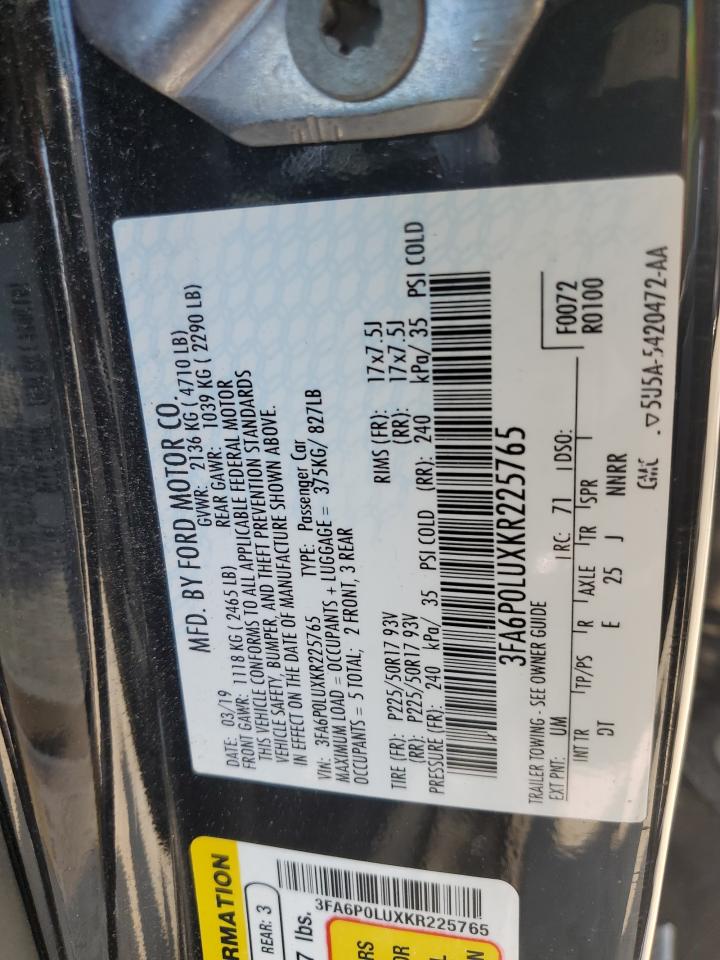 3FA6P0LUXKR225765 2019 Ford Fusion Se