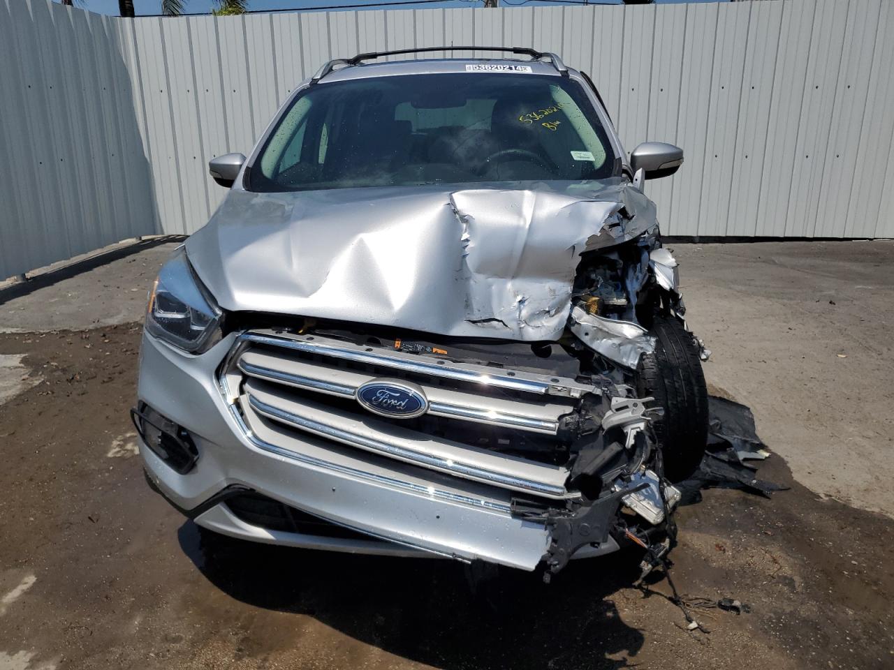 1FMCU9J96JUC45247 2018 Ford Escape Titanium