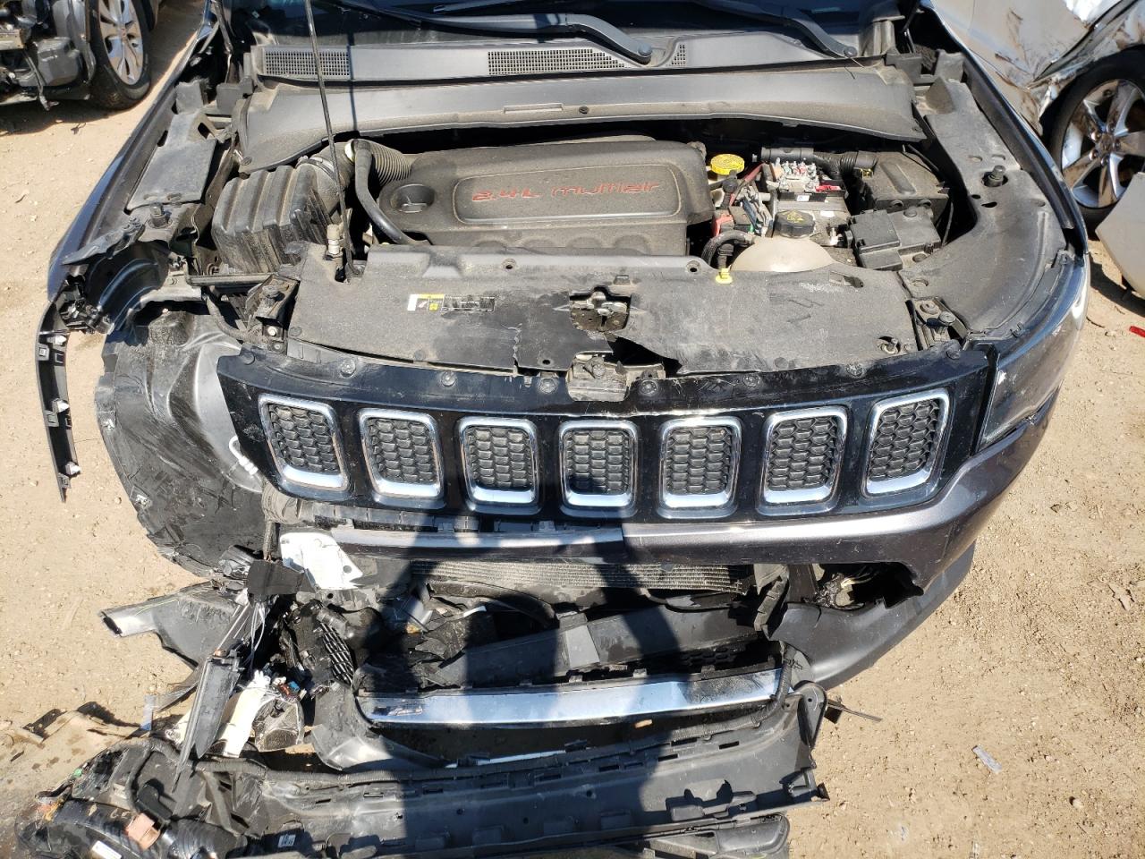 3C4NJDCB5JT400860 2018 Jeep Compass Limited