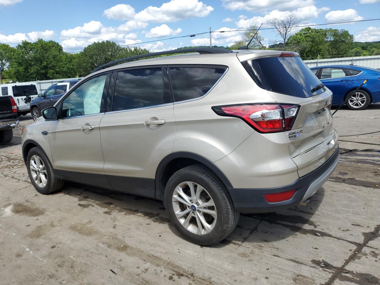 1FMCU9GD9JUC67190 2018 Ford Escape Se