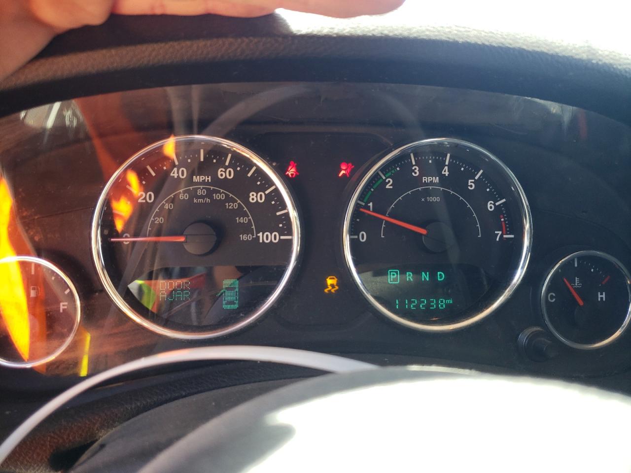 1C4BJWDG5FL570468 2015 Jeep Wrangler Unlimited Sport