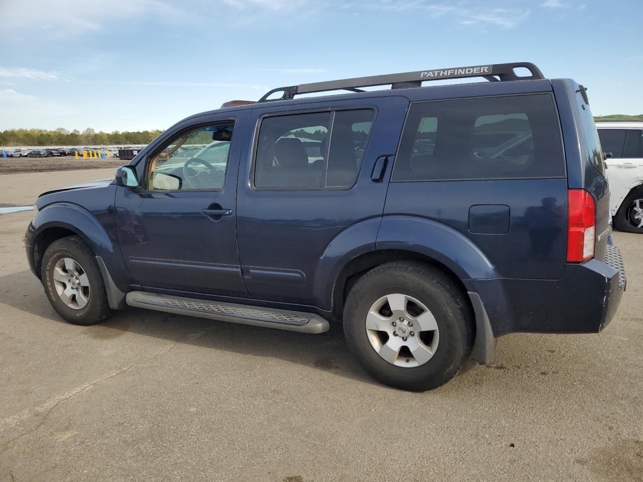 5N1AR18W27C603271 2007 Nissan Pathfinder Le