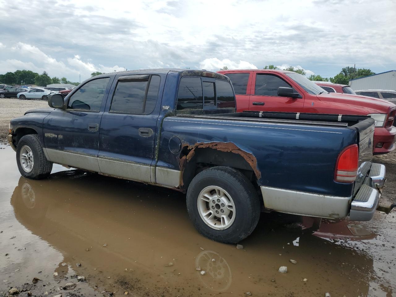 1B7GL2AN5YS653774 2000 Dodge Dakota Quad