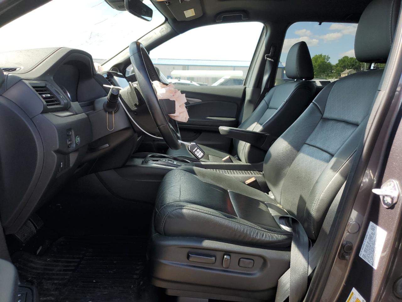 5FNYF8H56MB007588 2021 Honda Passport Exl