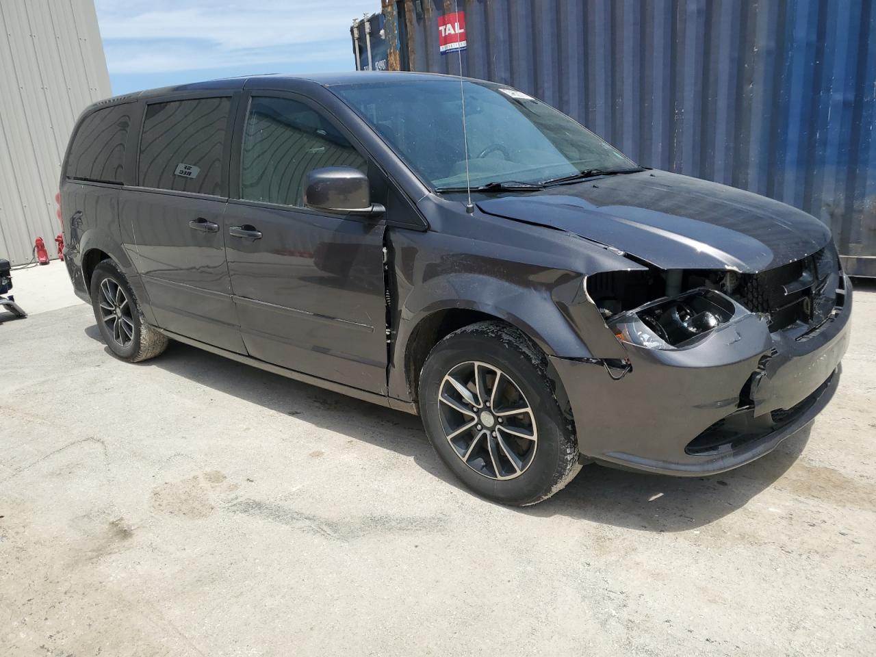 2C4RDGBG8HR632373 2017 Dodge Grand Caravan Se