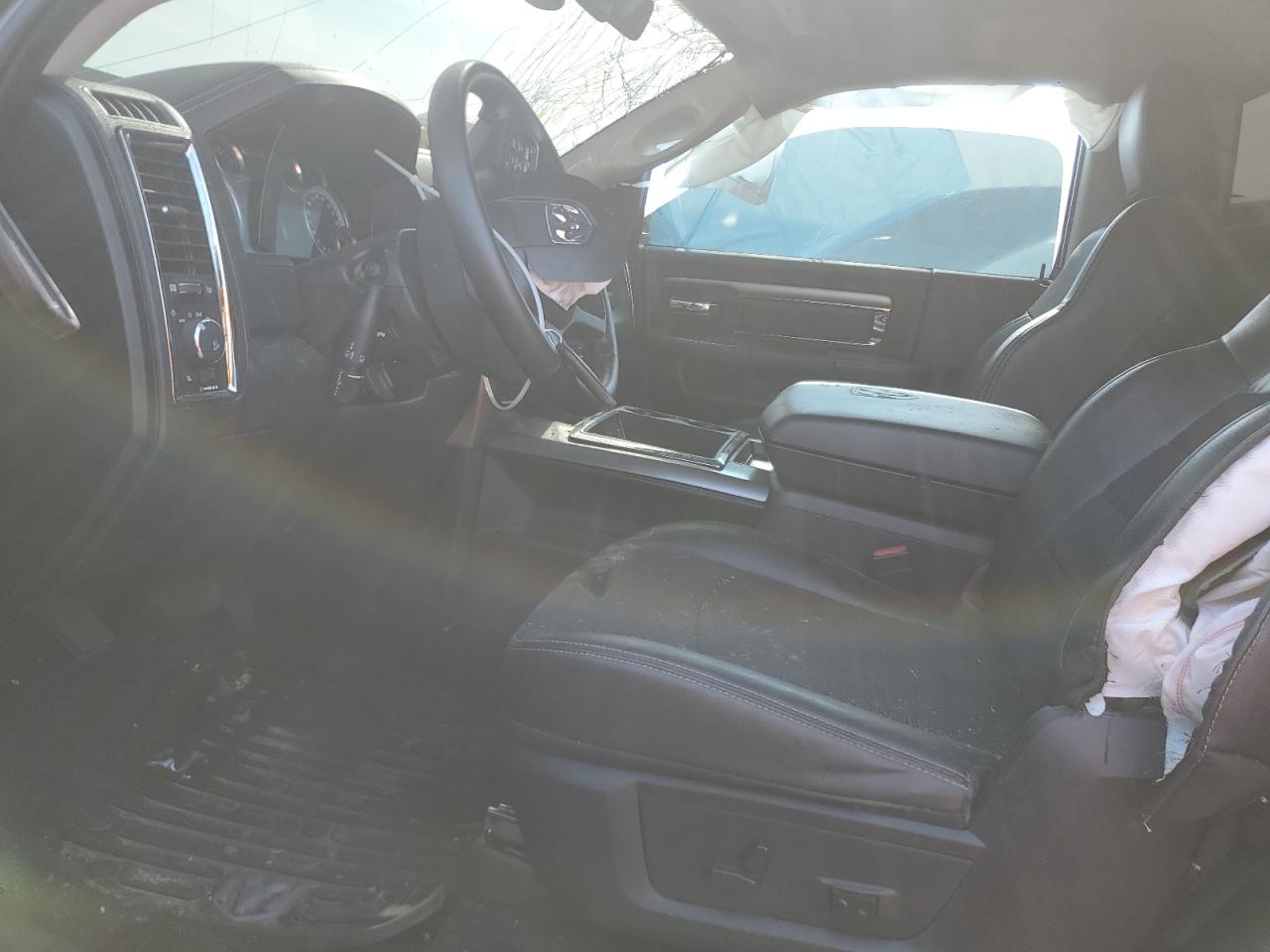 3C6JR7CT1FG612289 2015 Ram 1500 Sport