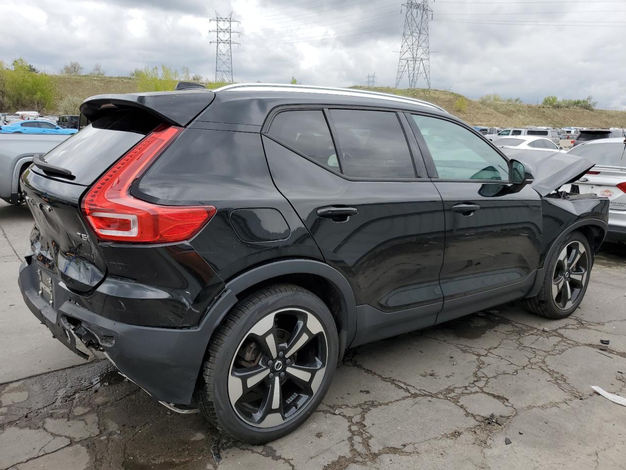 YV4162UK6L2189429 2020 Volvo Xc40 T5 Momentum