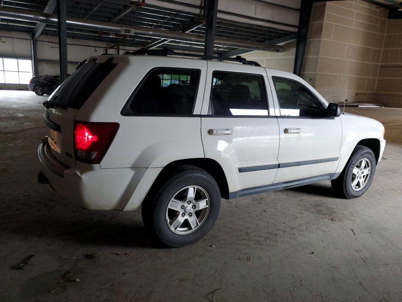 1J8HR48P17C686651 2007 Jeep Grand Cherokee Laredo