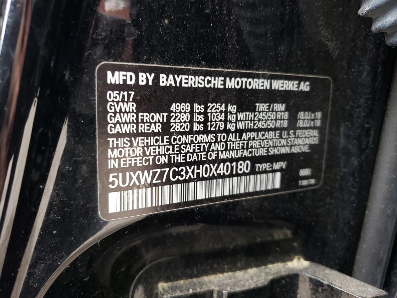 5UXWZ7C3XH0X40180 2017 BMW X3 Sdrive28I