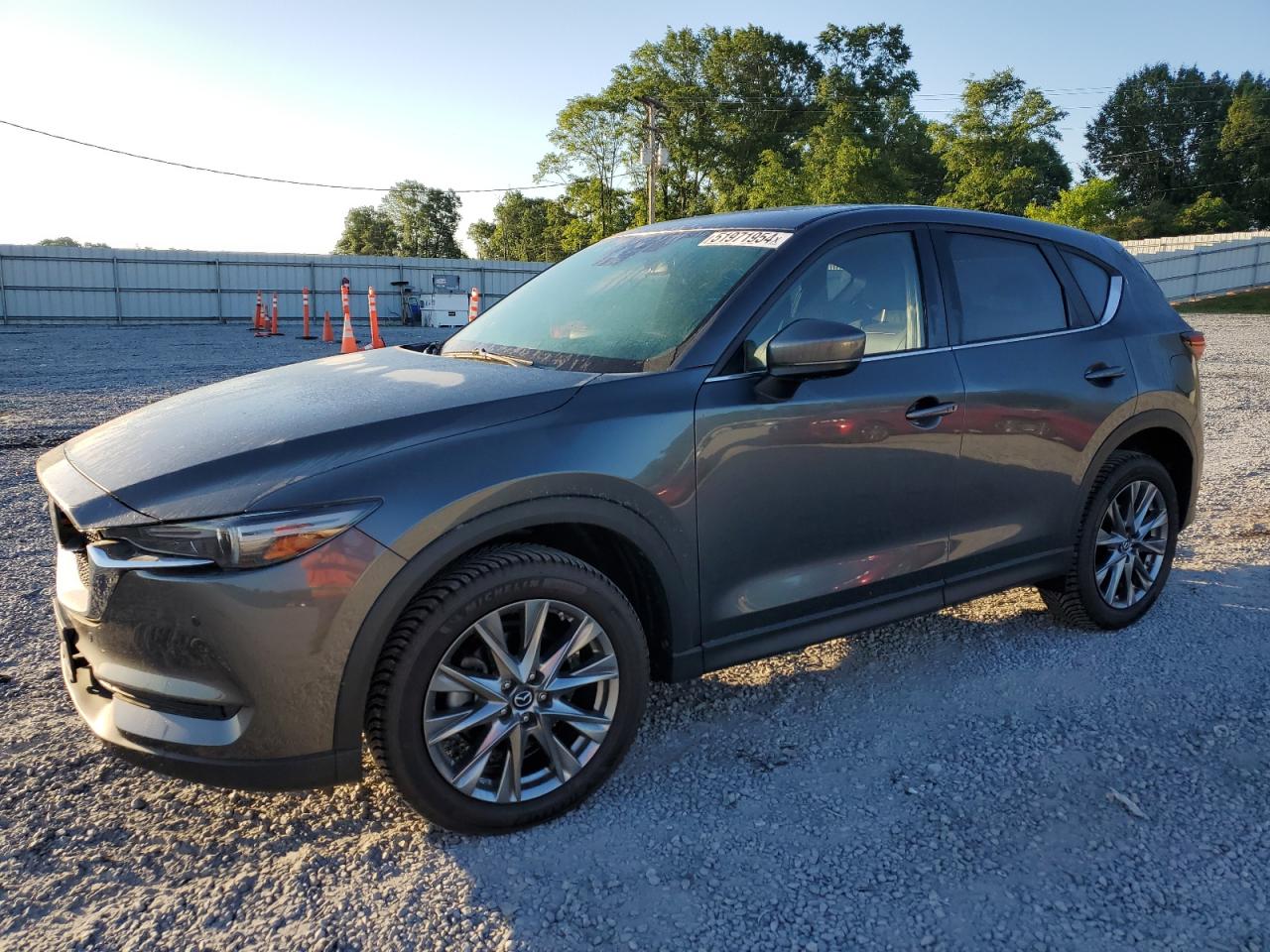 JM3KFBE24K0664891 2019 Mazda Cx-5 Signature