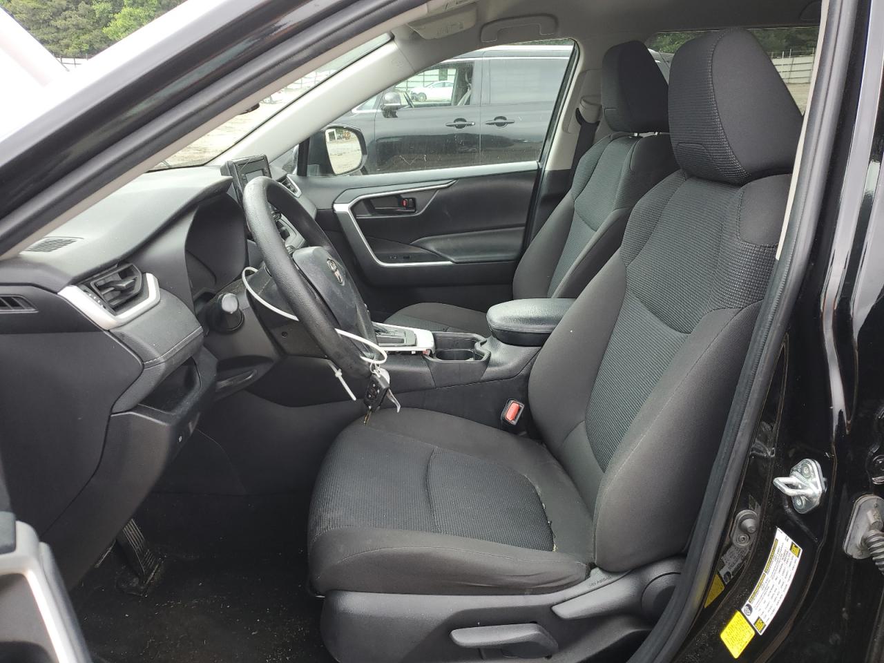 2T3K1RFV2MC171400 2021 Toyota Rav4 Le