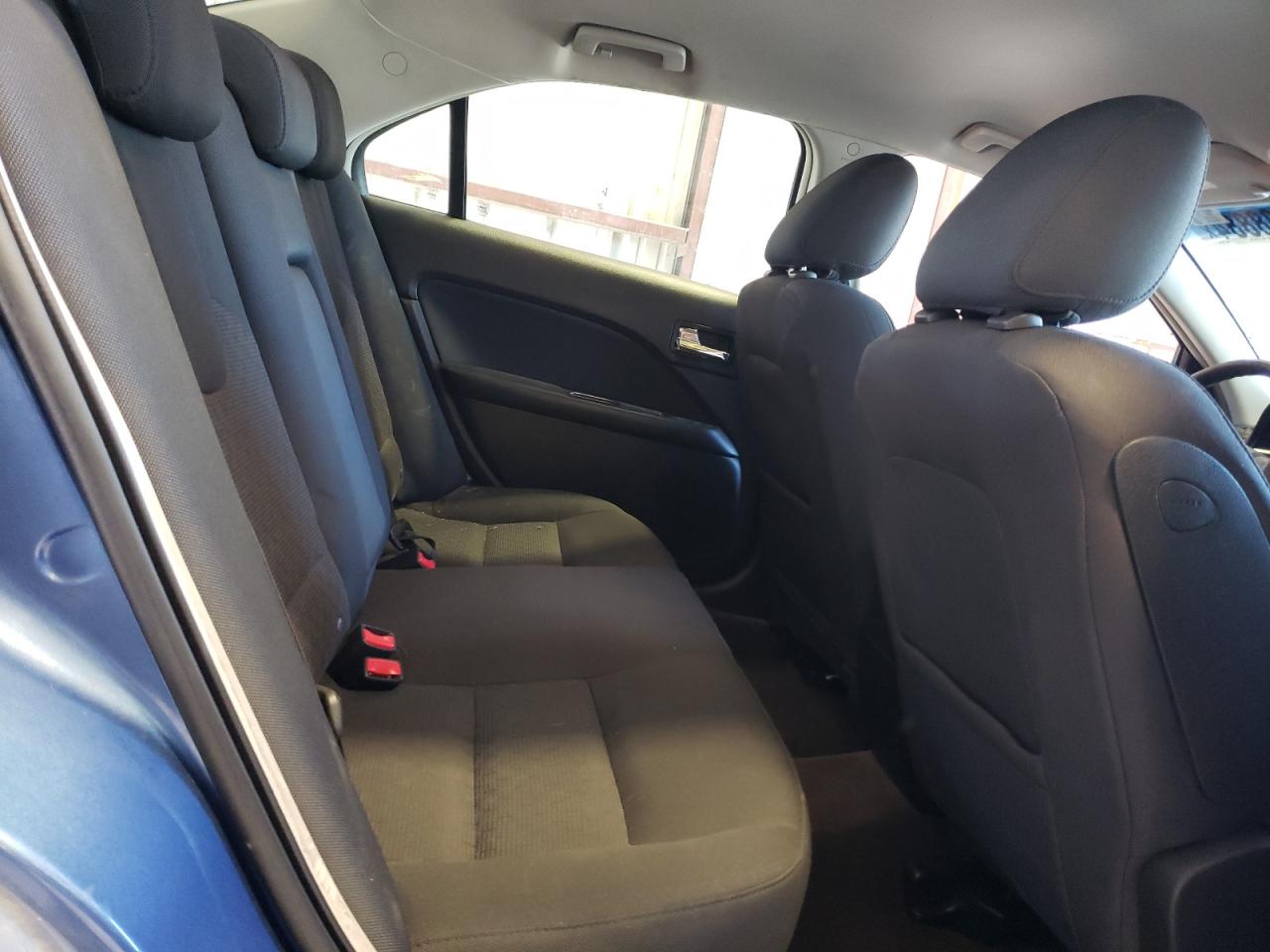 3FAHP0HAXAR132184 2010 Ford Fusion Se