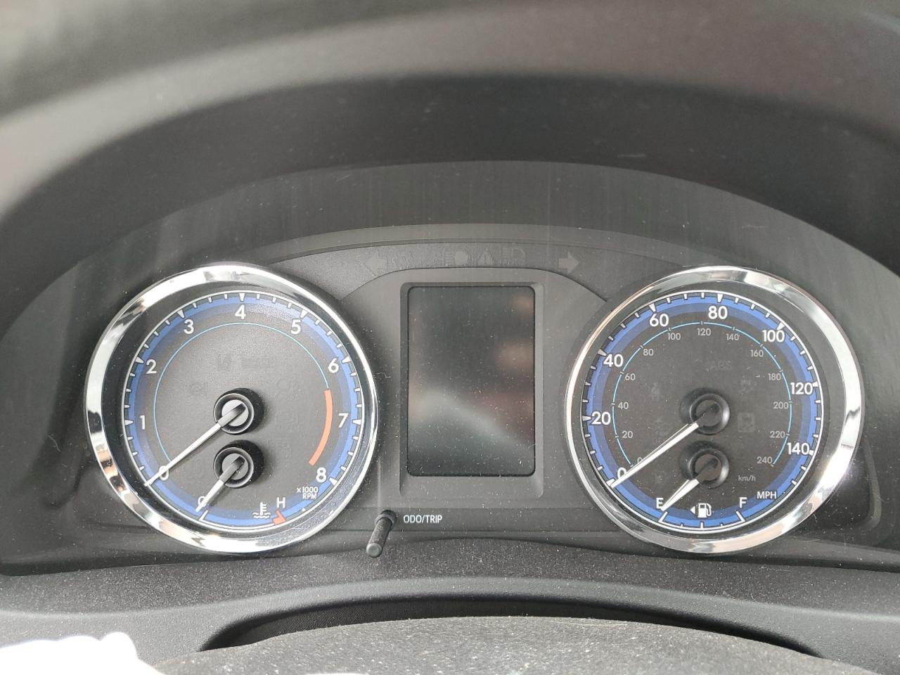 2T1BPRHE6HC863945 2017 Toyota Corolla Le