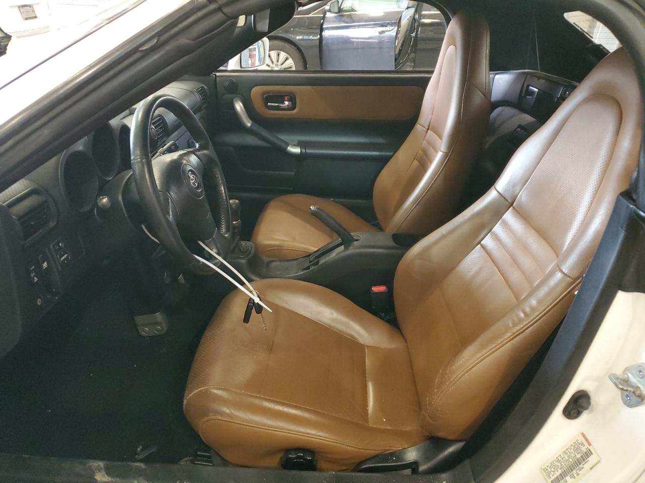 JTDFR320620050242 2002 Toyota Mr2 Spyder