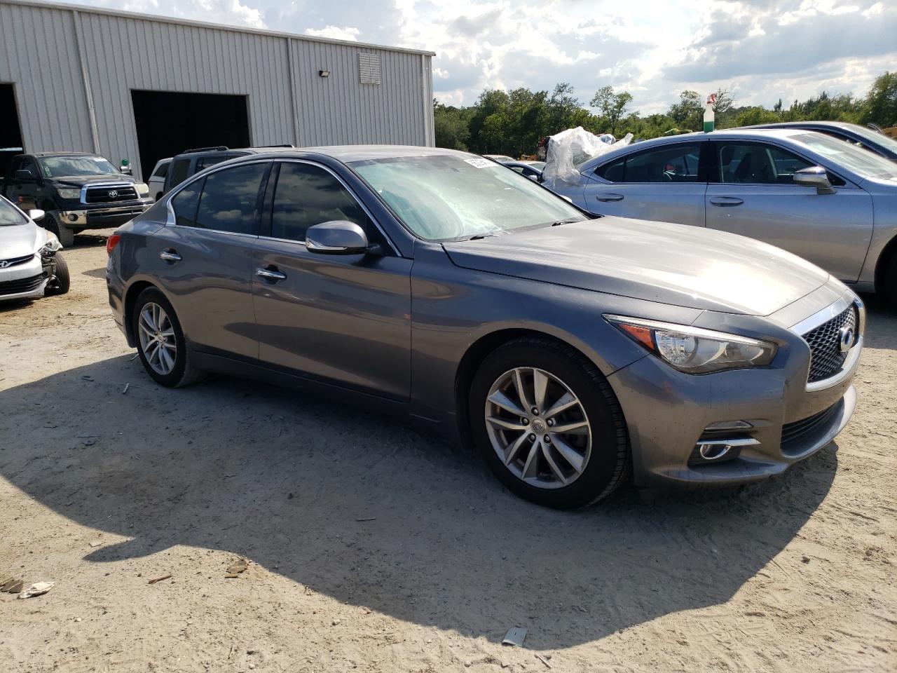 JN1EV7AR3HM830699 2017 Infiniti Q50 Premium