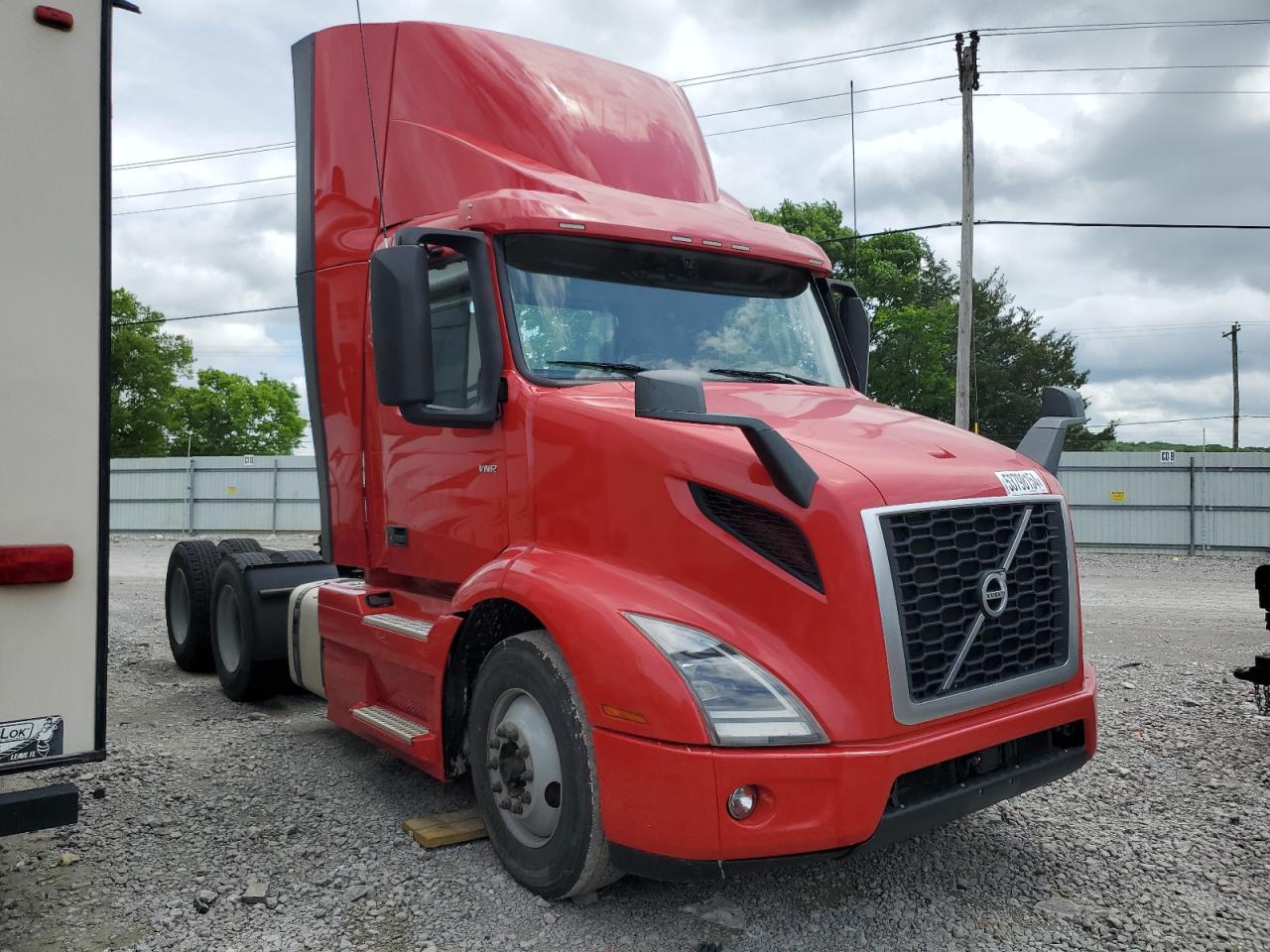 4V4WC9EG8LN225368 2020 Volvo Vnr