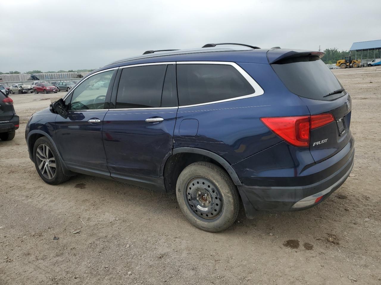 5FNYF6H94GB112612 2016 Honda Pilot Touring