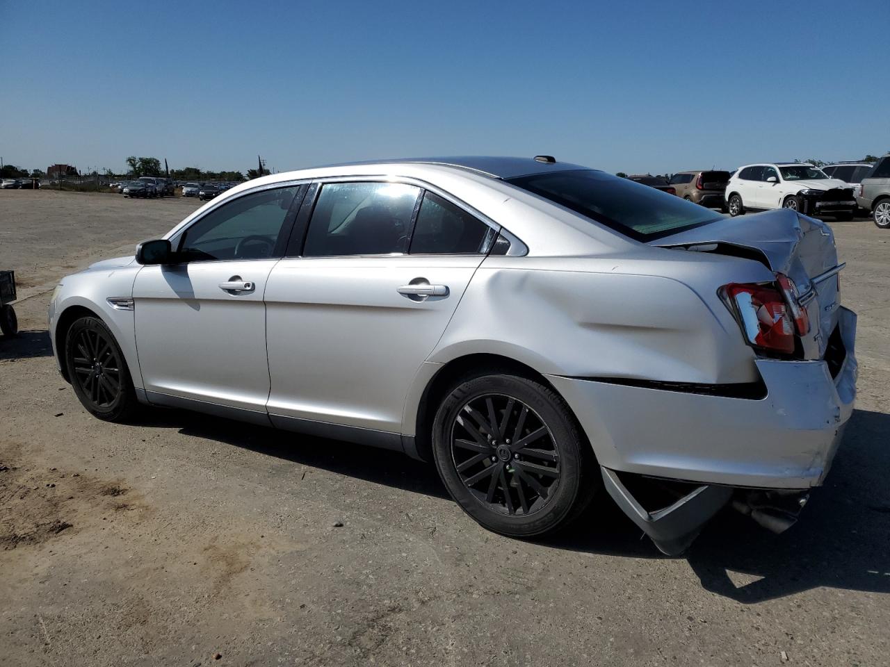 1FAHP2EW4BG104353 2011 Ford Taurus Sel