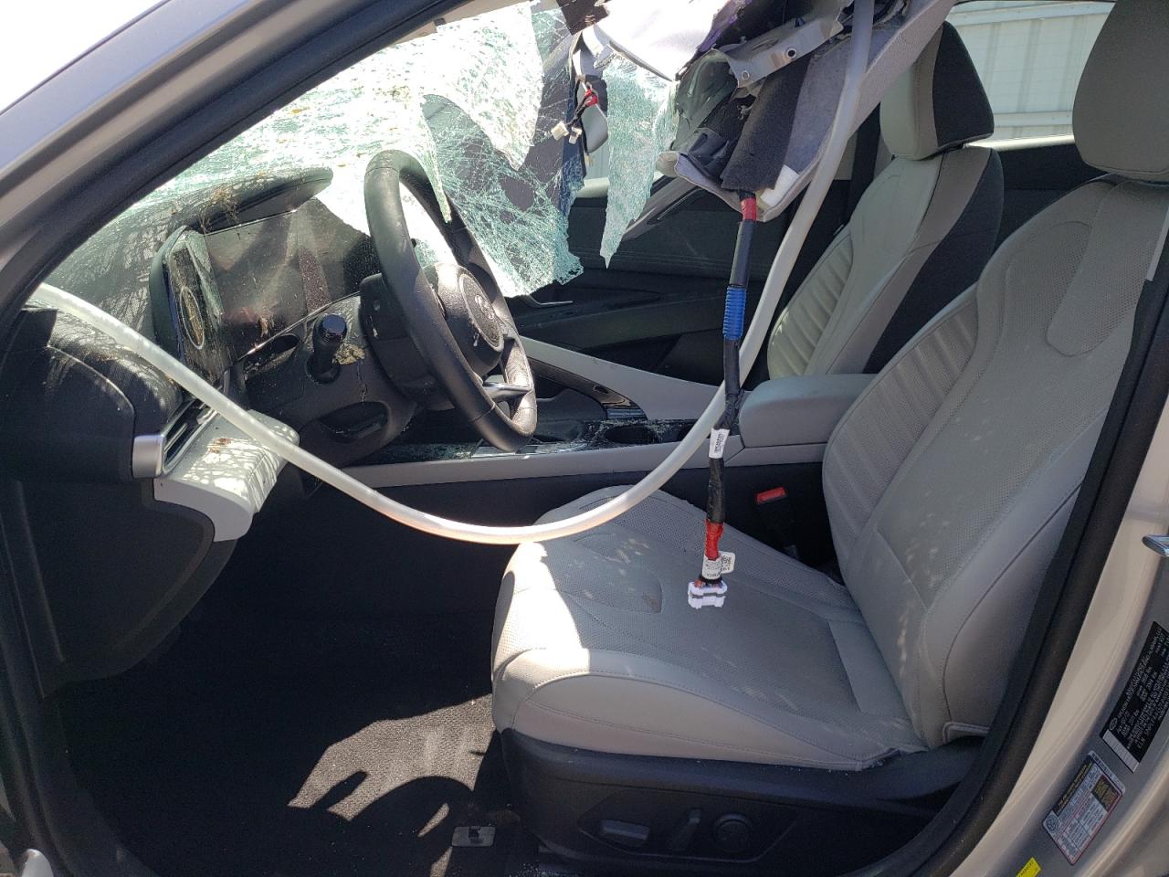 5NPLP4AG2NH083226 2022 Hyundai Elantra Limited