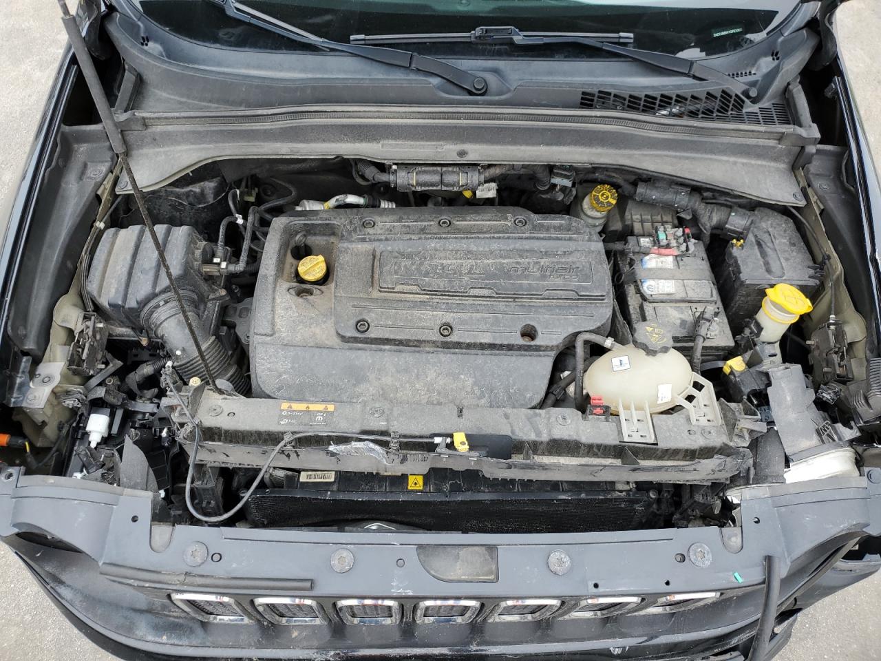 ZACCJBBW1GPE30633 2016 Jeep Renegade Latitude